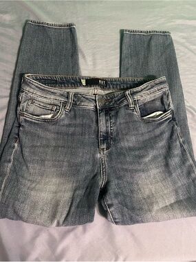 Kut from the Kloth Women's Straight Leg Light Blue Jeans